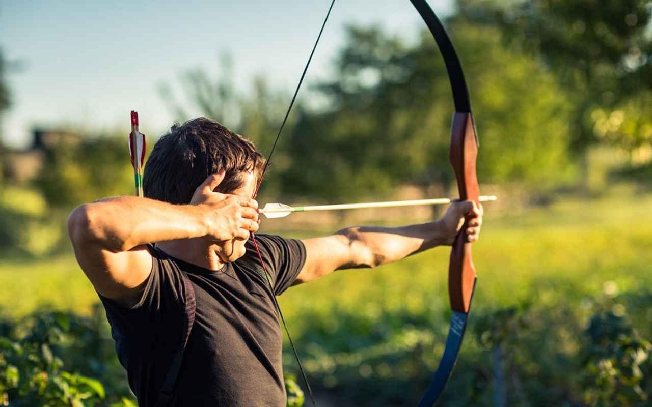 How Much Does It Cost To Restring A Bow? • BowBlade