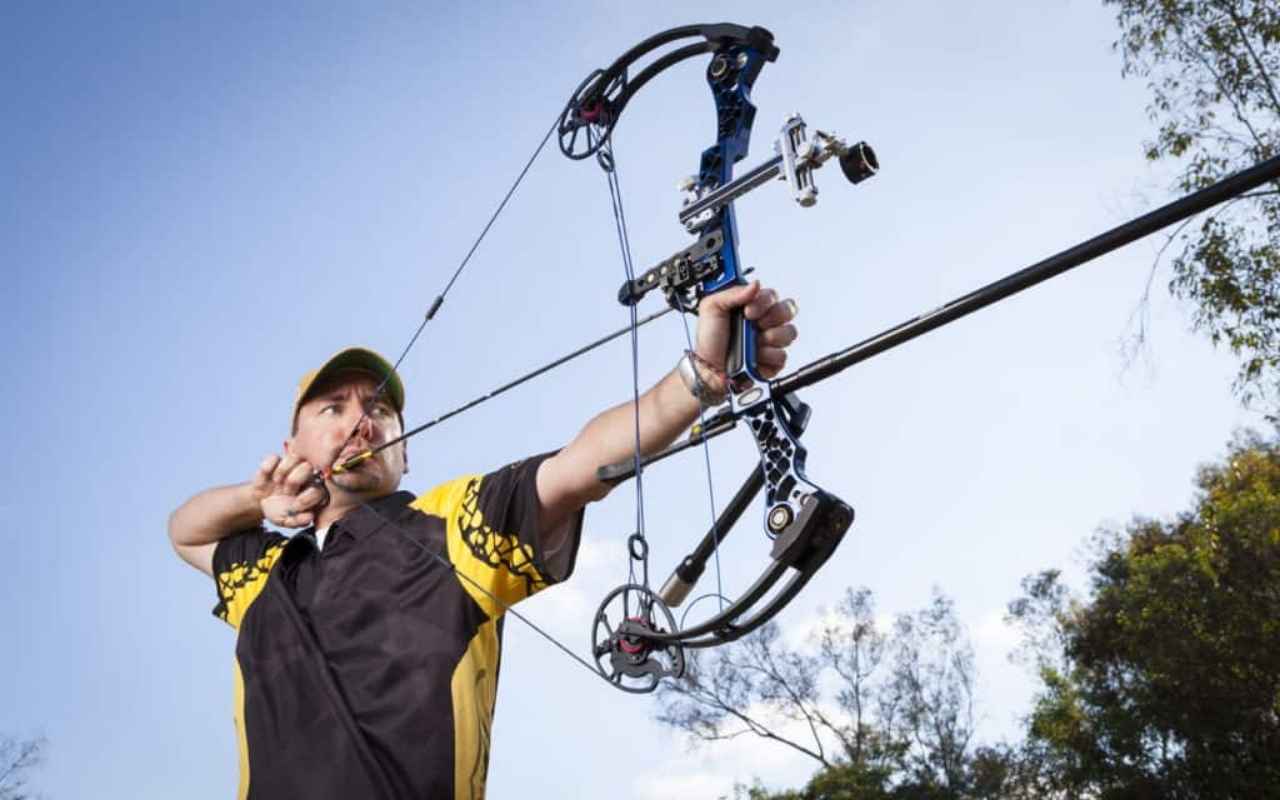 How Much Does It Cost To Restring A Compound Bow? • BowBlade